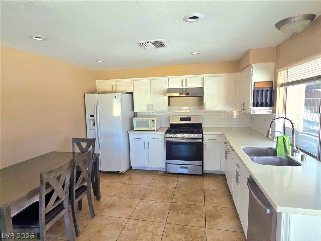 3648 Bronco Road — photo 3