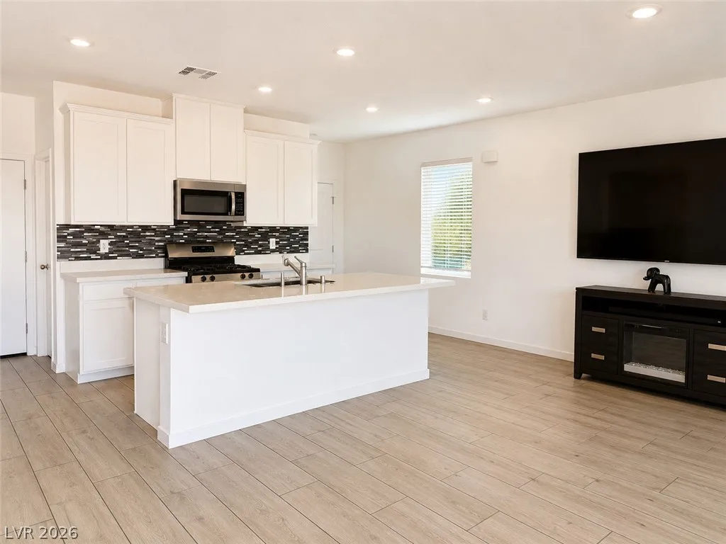 109 Cameron Chase Avenue — photo 4