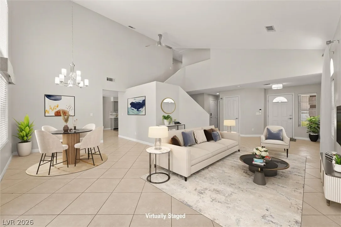 121 Golf Range Street — photo 4
