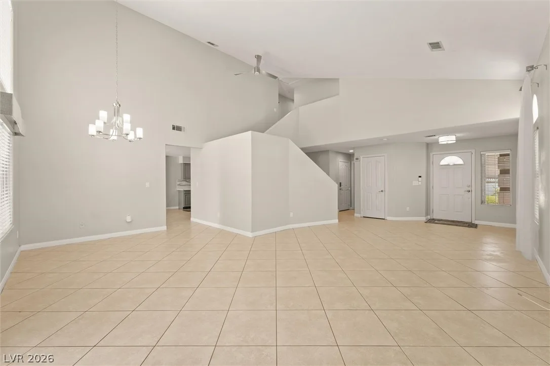 121 Golf Range Street — photo 5
