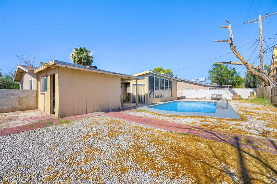 3572 Regents Circle — photo 4