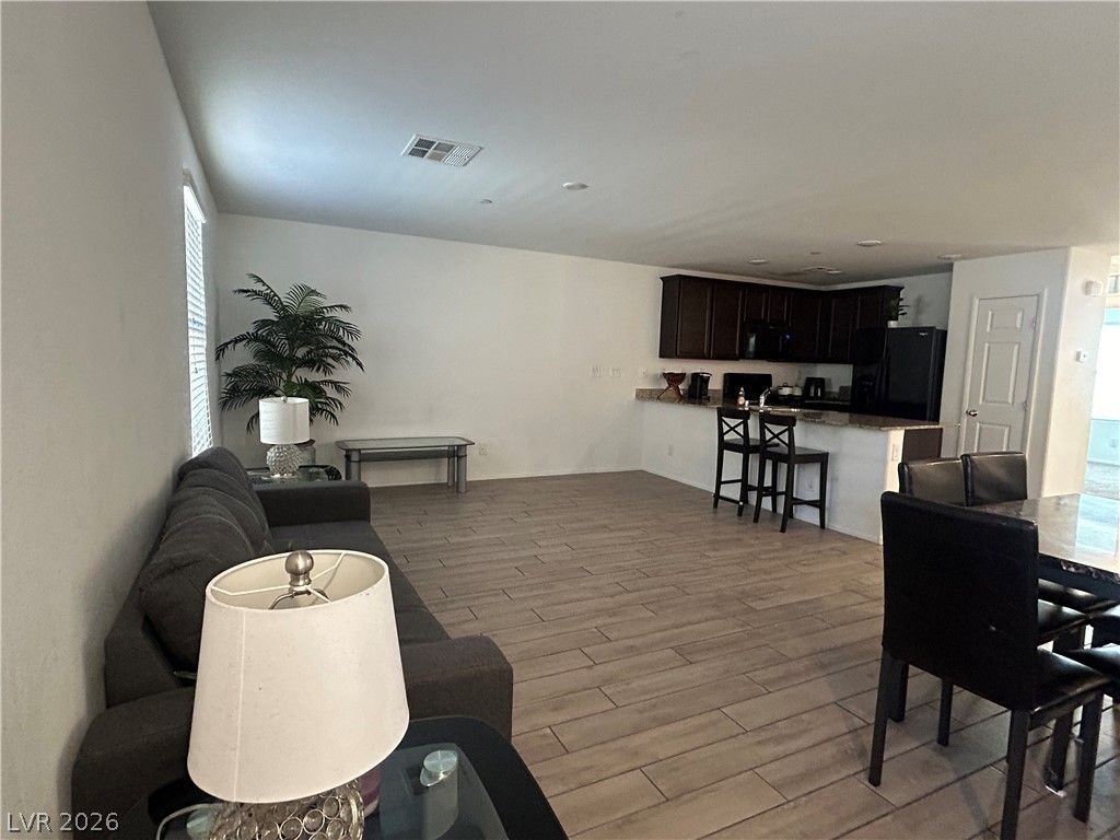 4520 Woolcomber Street — photo 3