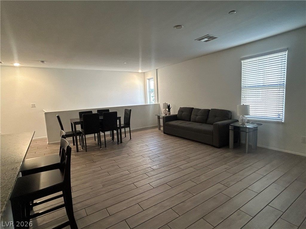 4520 Woolcomber Street — photo 5