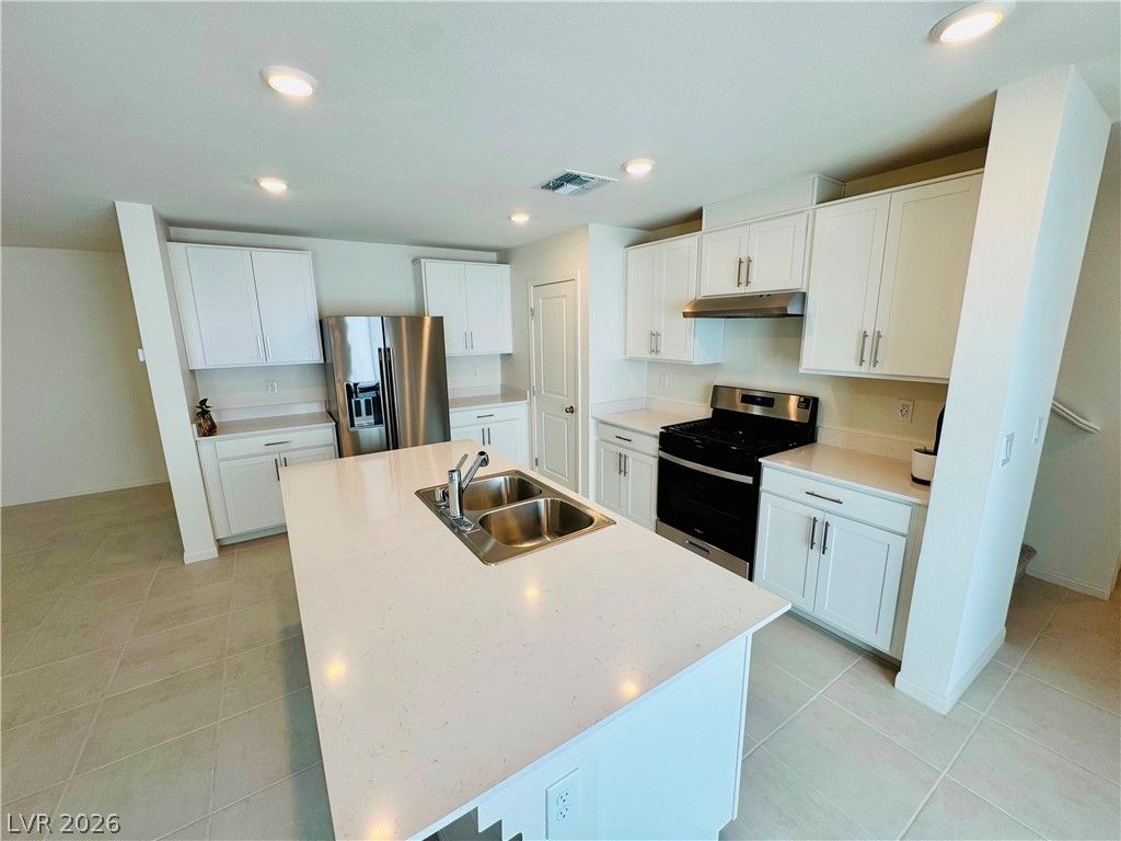 9249 Innot Avenue — photo 4