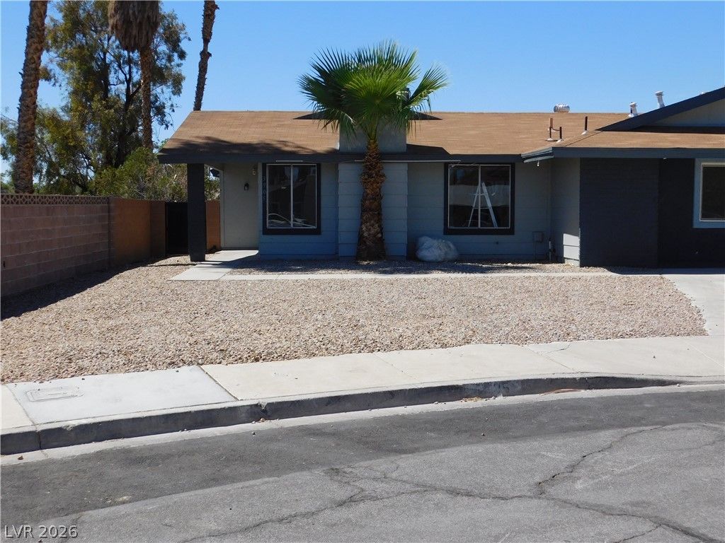 3905 Starflower Court — photo 1