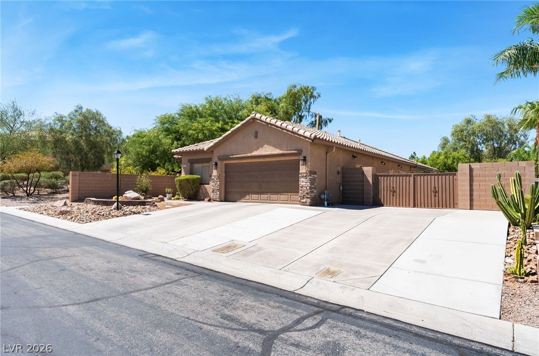 8096 Chestnut Glen Avenue — photo 3