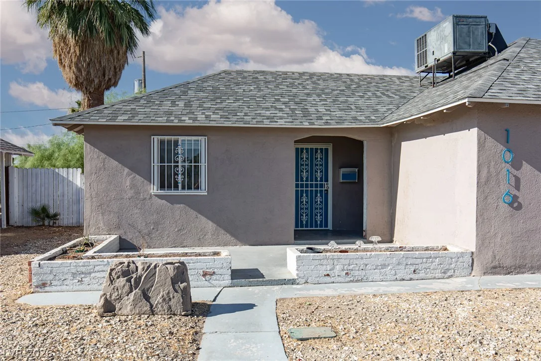 1016 Sweeney Avenue — photo 3 of 30