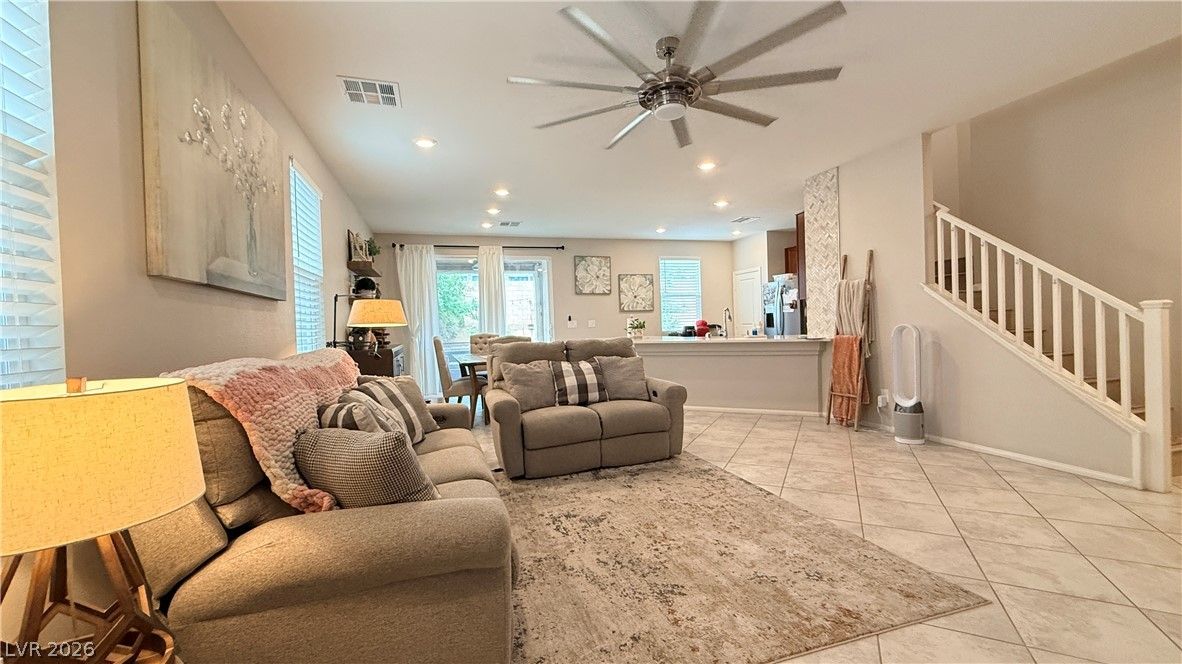 5557 Anshan Street — photo 3 of 30