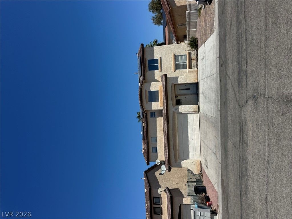 3744 Walnut Green Avenue — photo 1 of 2