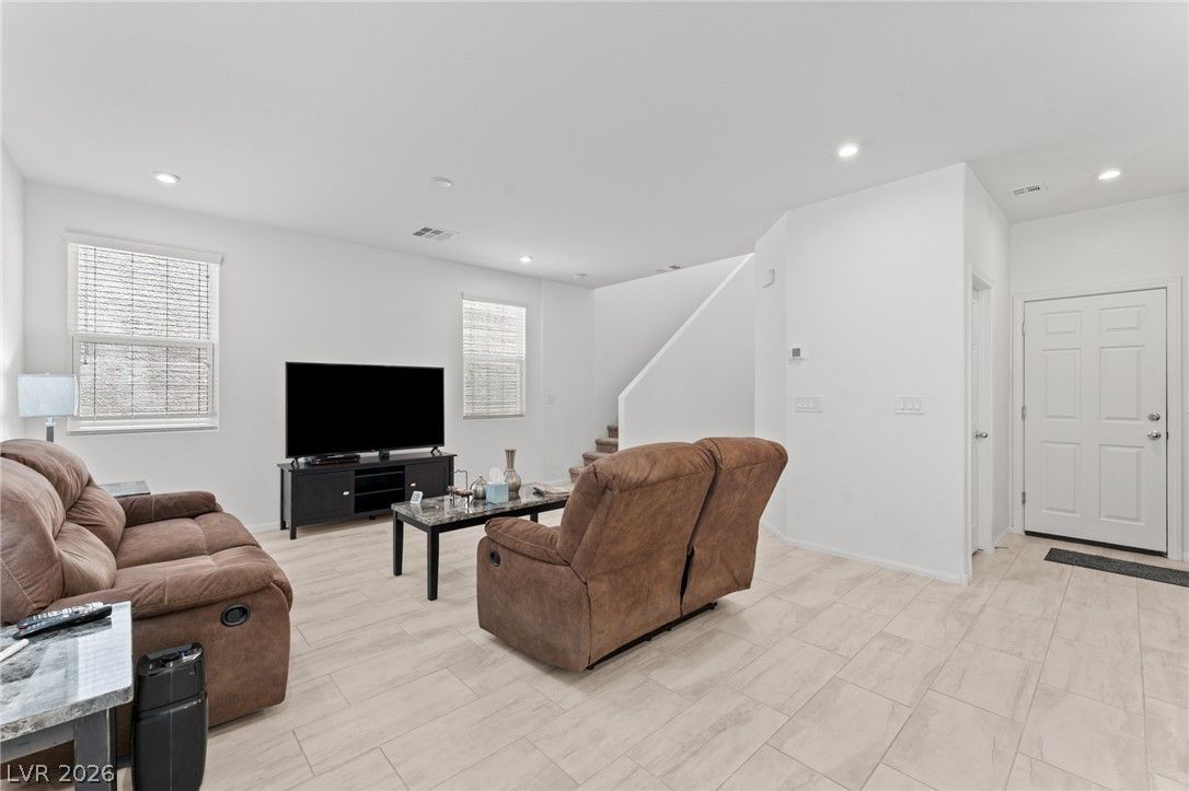 9190 Lynea Court — photo 3