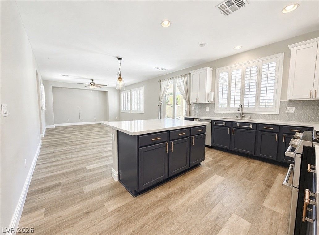 6635 Brooklyn Heights Street — photo 2 of 51