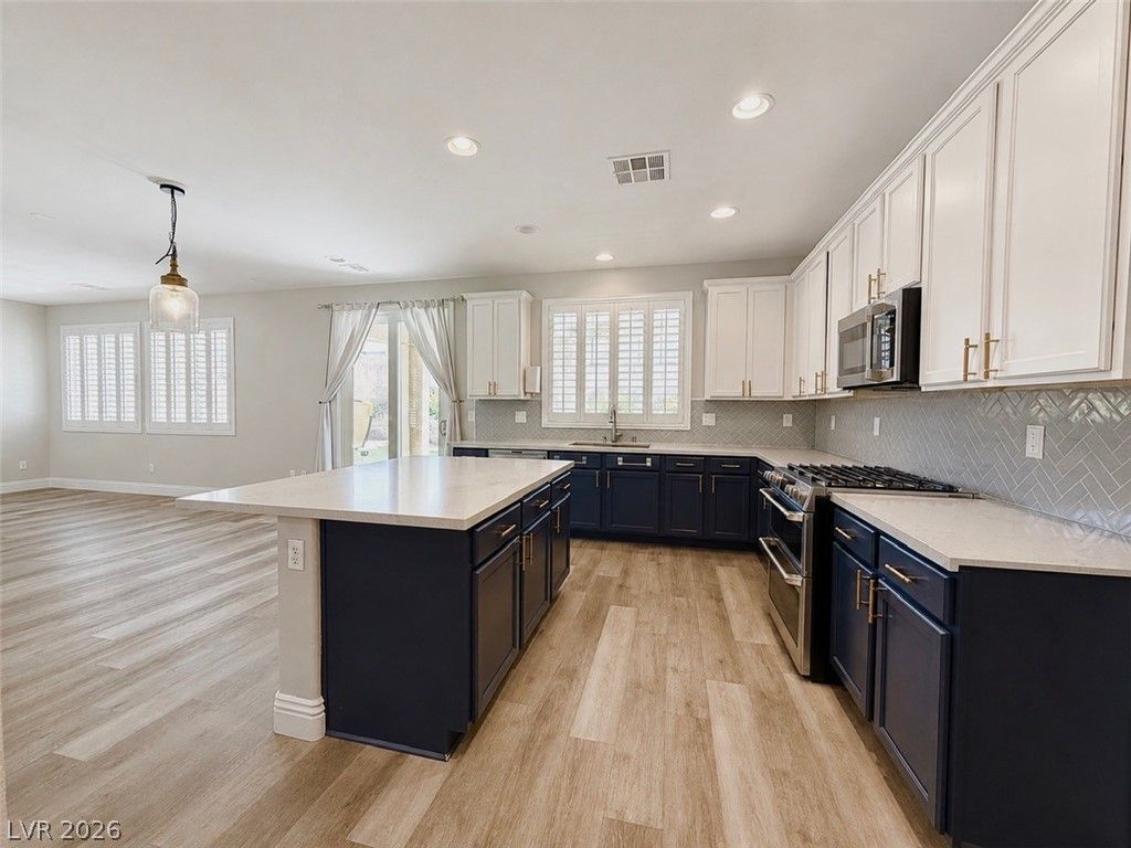 6635 Brooklyn Heights Street — photo 3 of 51