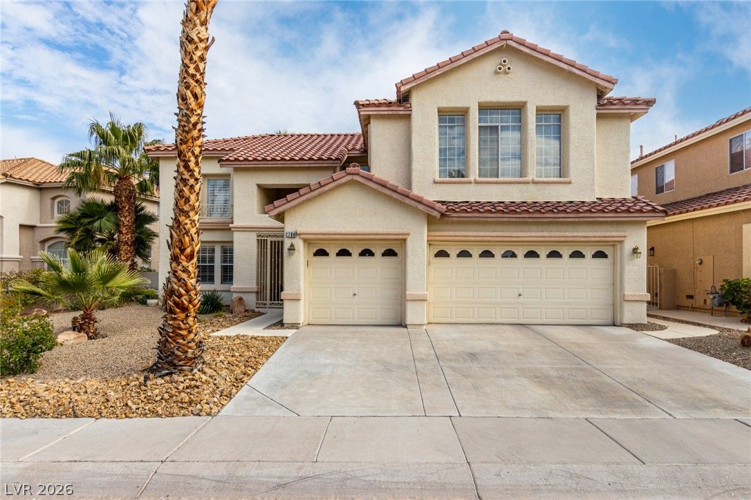 1708 Desert Fort Street — photo 3