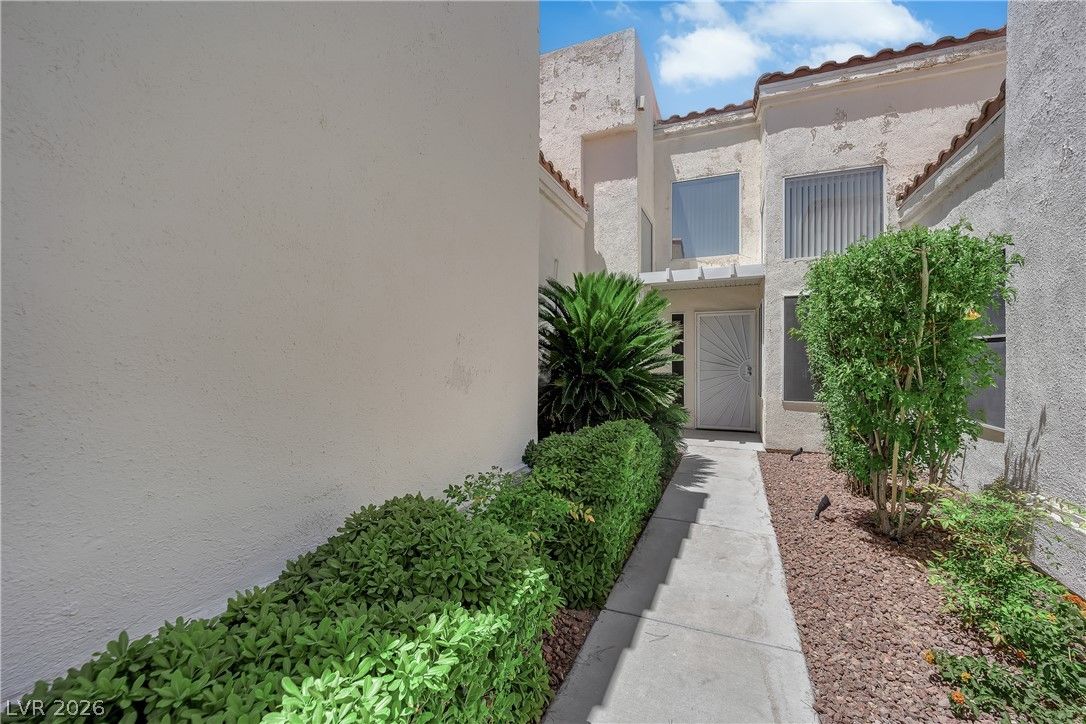 311 Cezanne Drive — photo 4 of 43