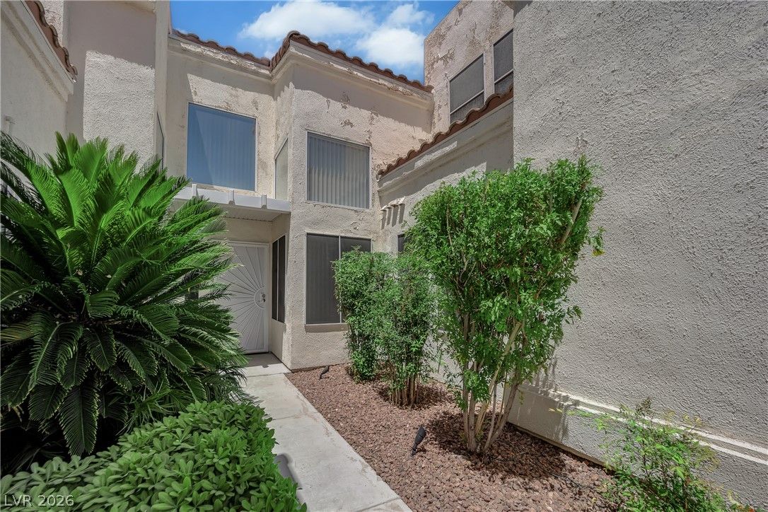 311 Cezanne Drive — photo 5 of 43