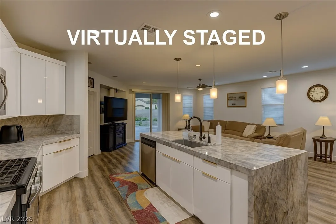 426 Port Reggio Street — photo 5