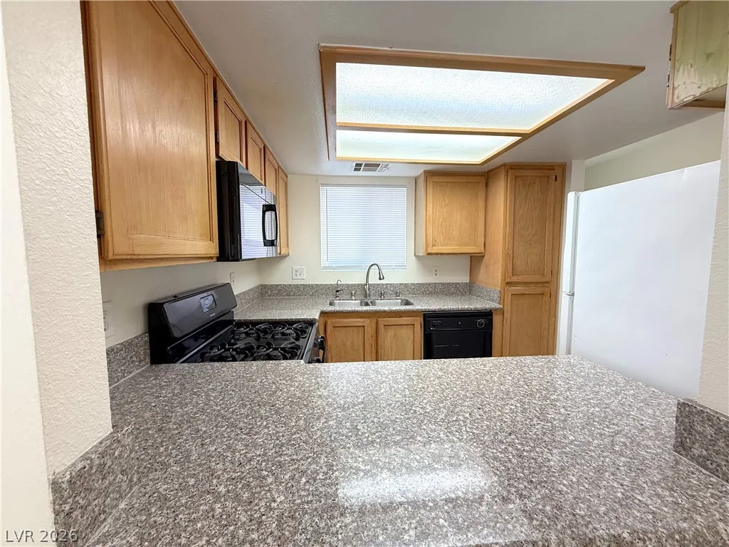 7100 Pirates Cove Road 1110 — photo 2