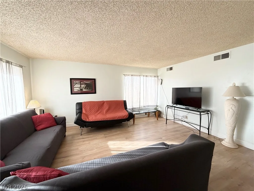 2126 Rawhide Street — photo 2
