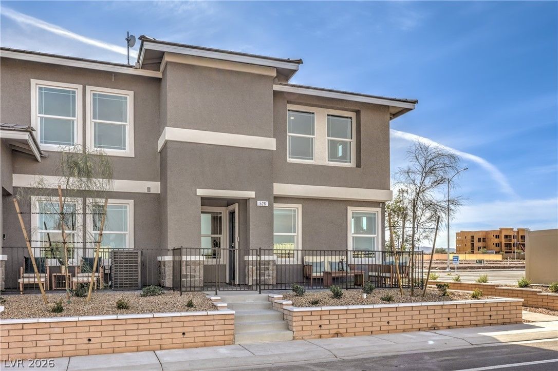 920 Pink Sugarbird Street — photo 3 of 33