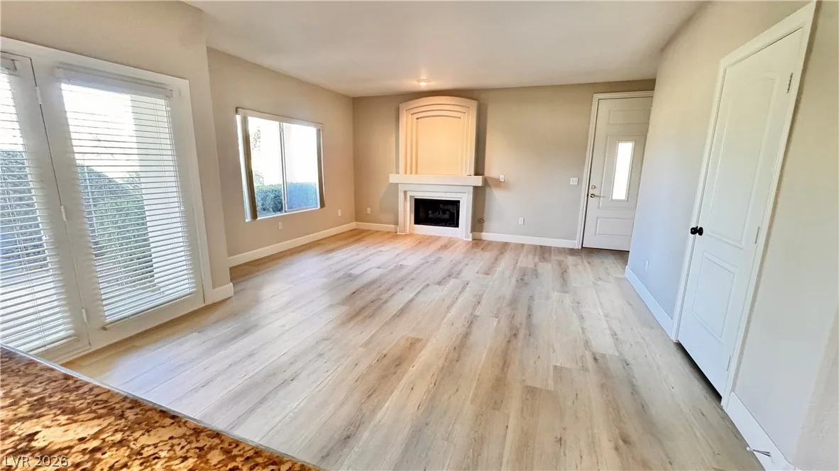 7605 ROLLING VIEW Drive 101 — photo 2