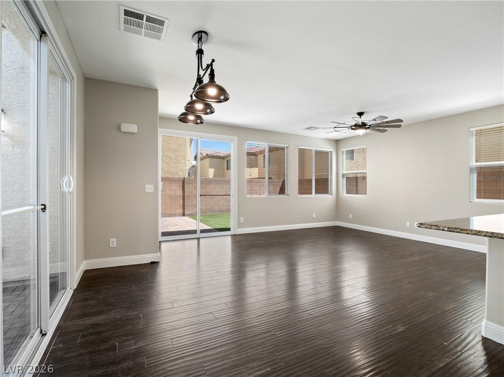 7542 Crooked Branch Street — photo 4 of 26