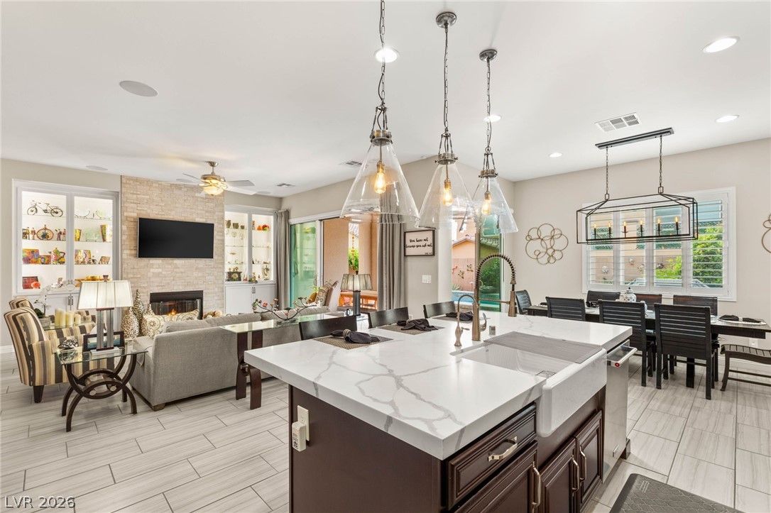 10843 Irving Park Avenue — photo 5 of 34