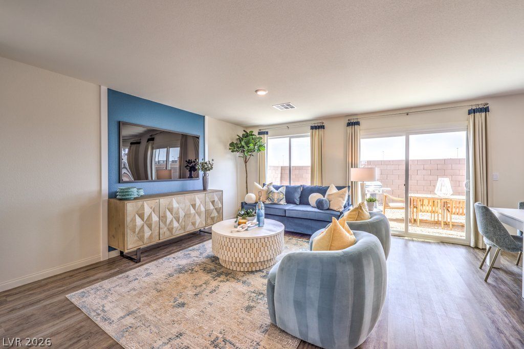 925 Galloway Lake Avenue — photo 3 of 25