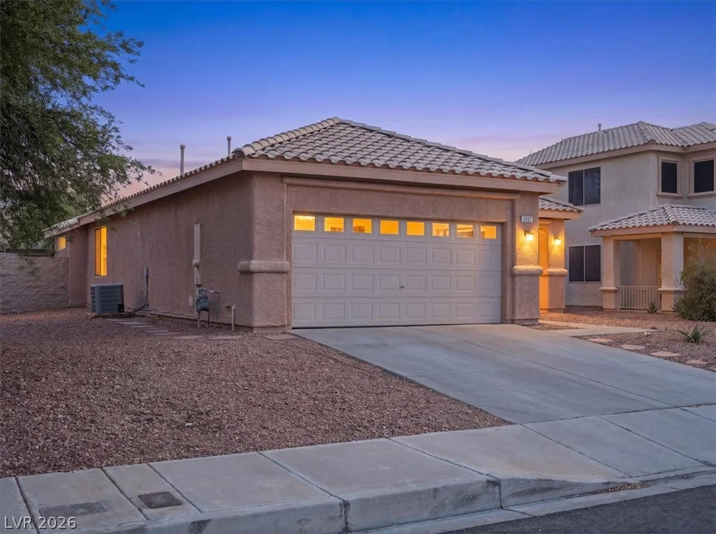 1012 Painted Daisy Avenue — photo 3 of 40