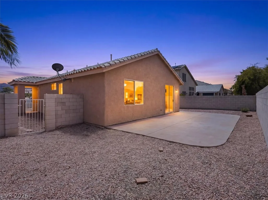 1012 Painted Daisy Avenue — photo 4 of 40