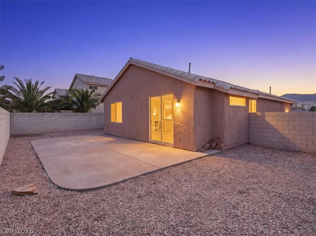 1012 Painted Daisy Avenue — photo 5 of 40