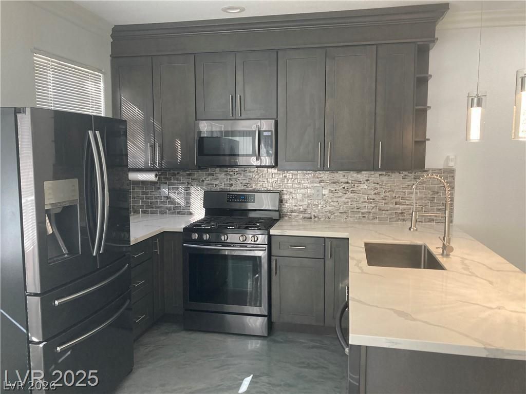 9050 West Warm Springs Road 1027 — photo 4