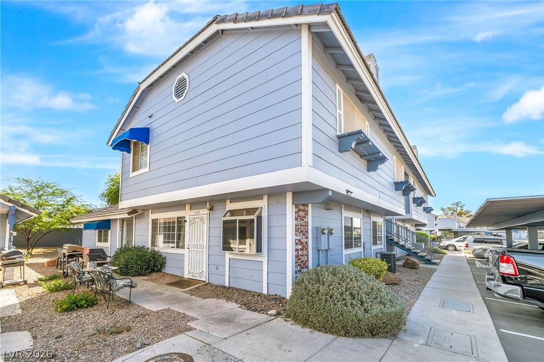 5821 Medallion Drive 102 — photo 3