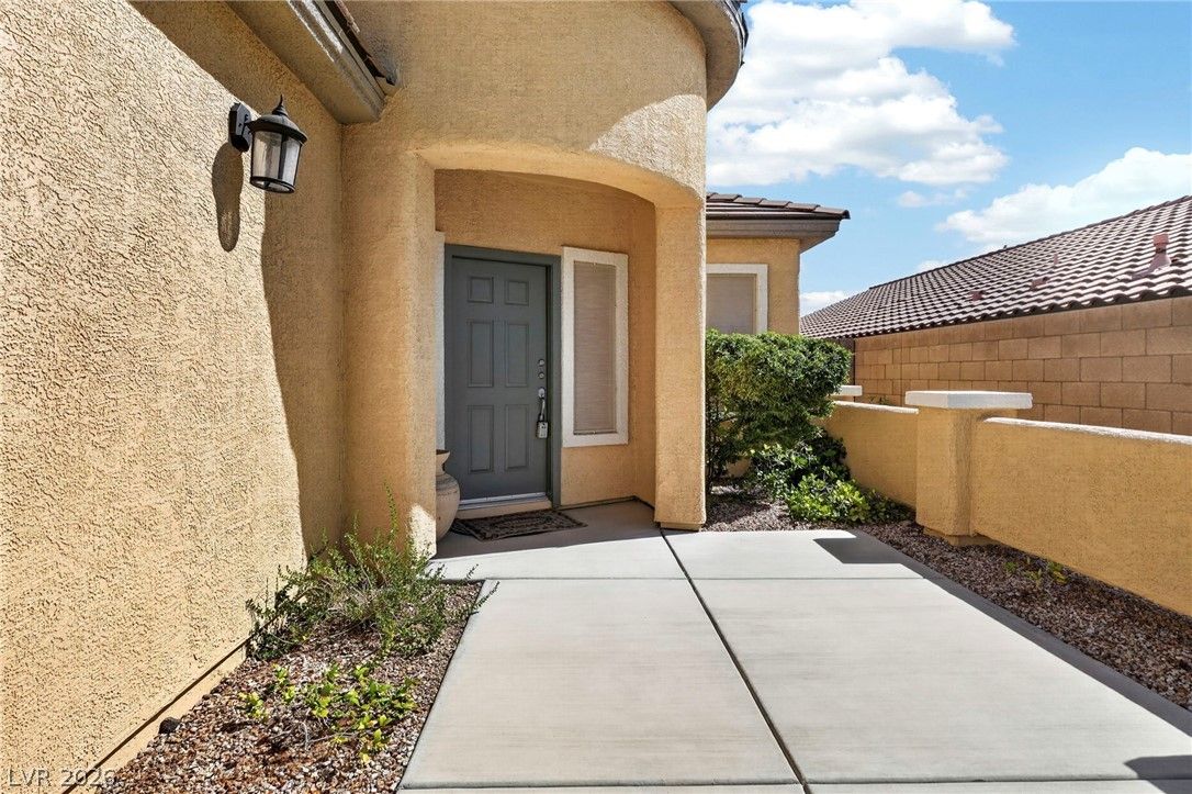 2623 Lochleven Way — photo 4
