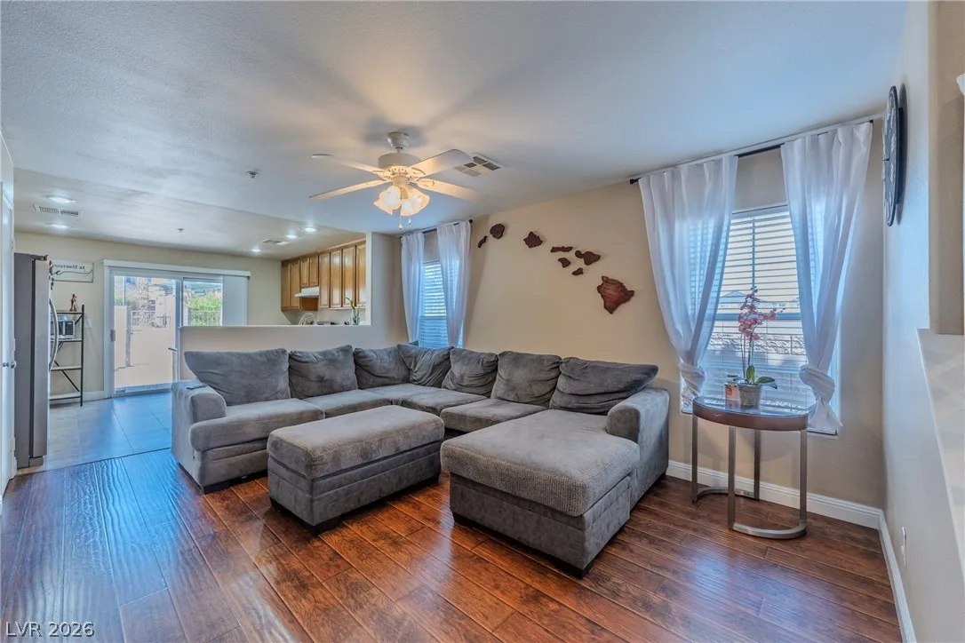 1077 Paradise Coach Drive — photo 5