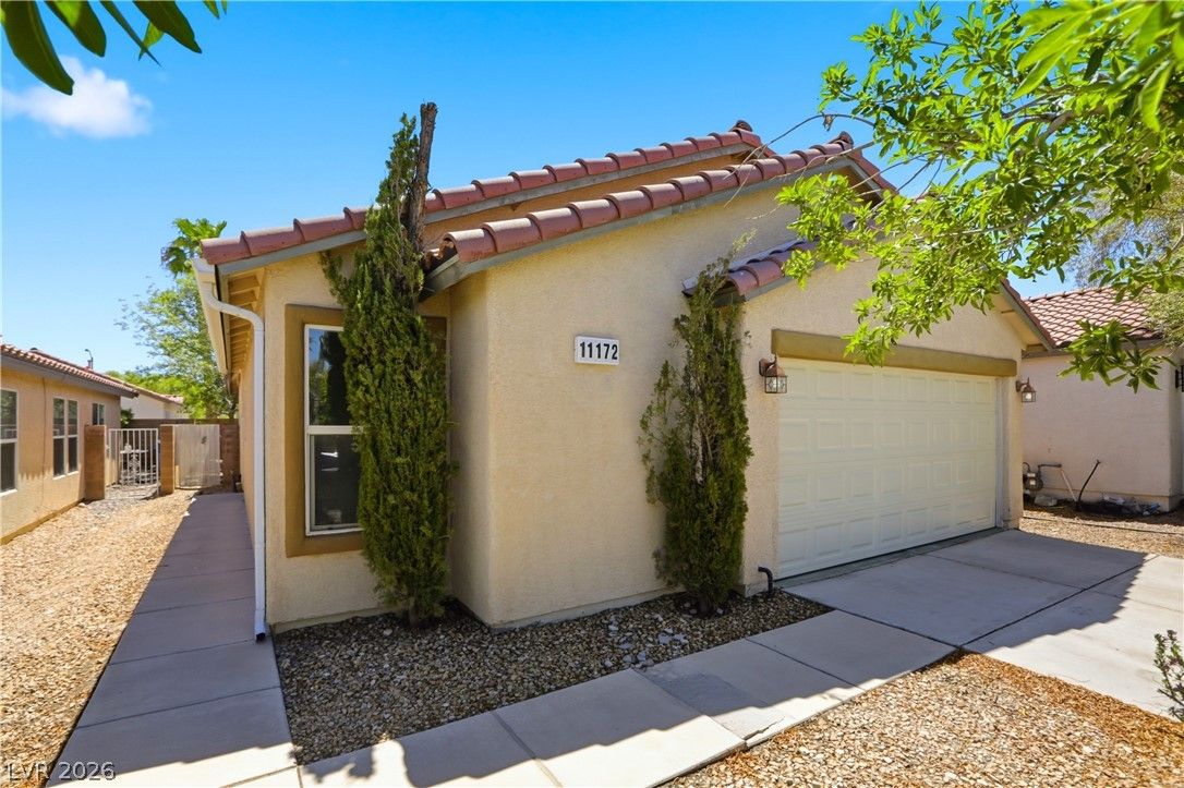 11172 Verismo Street — photo 2 of 31