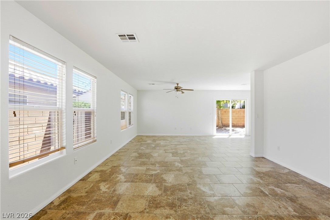 11172 Verismo Street — photo 4 of 31