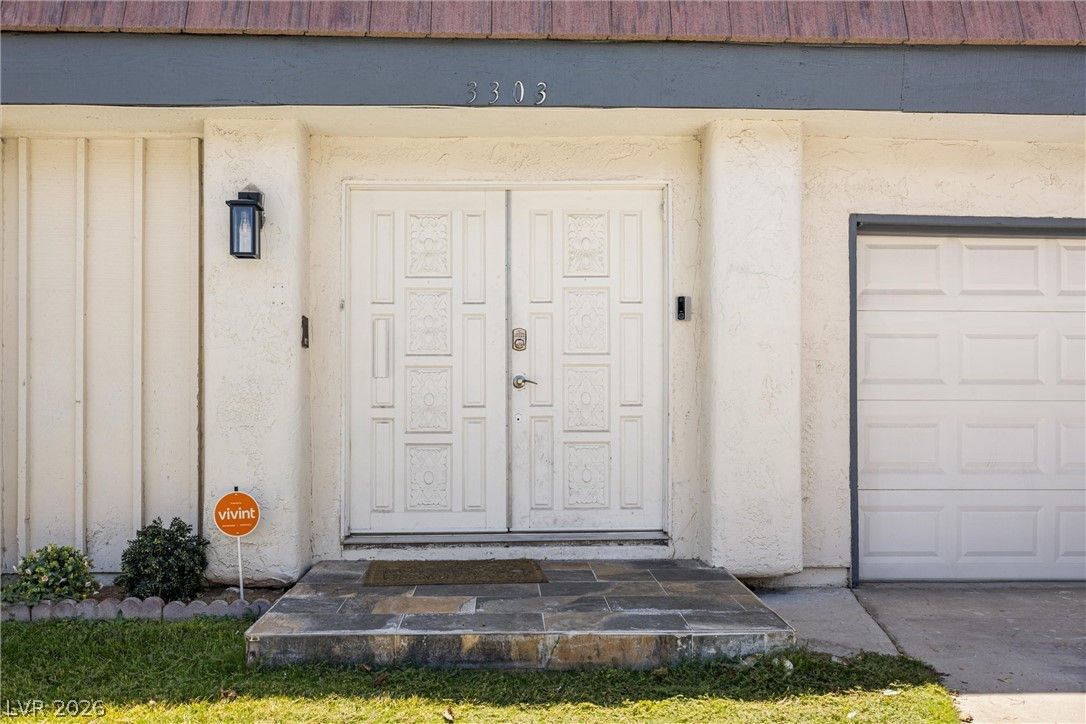 3303 Royce Court — photo 2