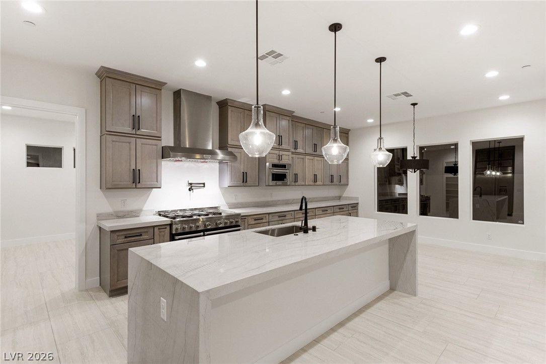 3423 Spanish Winds Court — photo 2