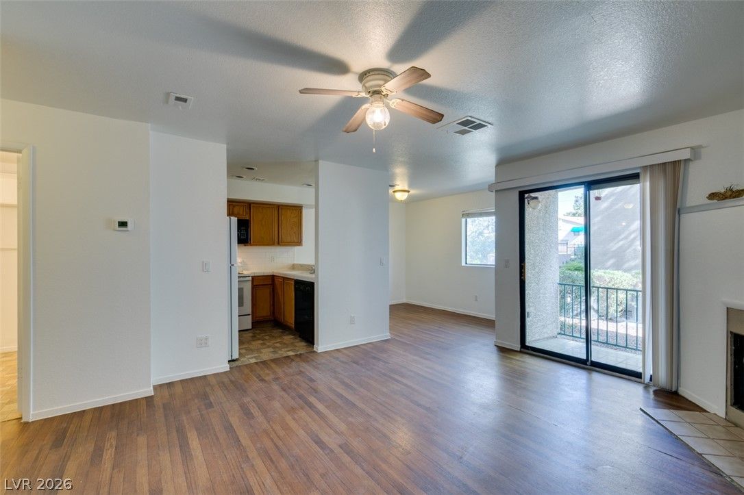 2220 Pine Breeze Lane 103 — photo 5