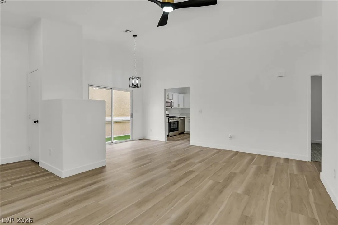 1480 Summer Glow Avenue — photo 5