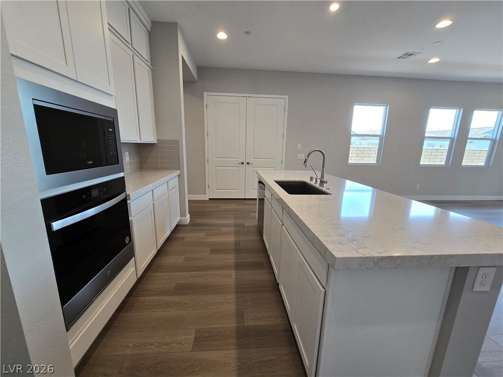 852 Weston Ridge Street — photo 5