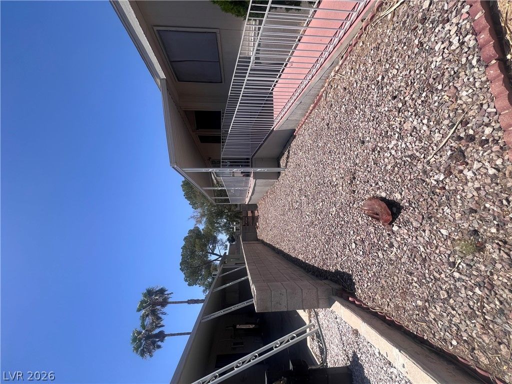 5565 Tres Piedras Road — photo 3