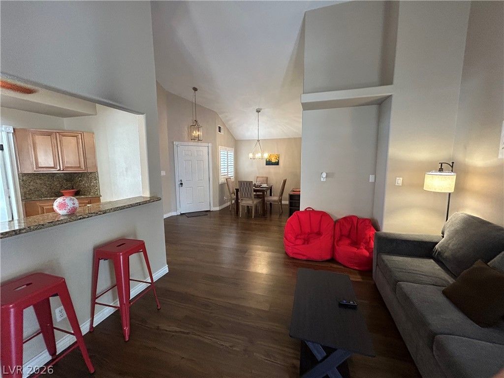 267 Westwind Road — photo 4 of 27