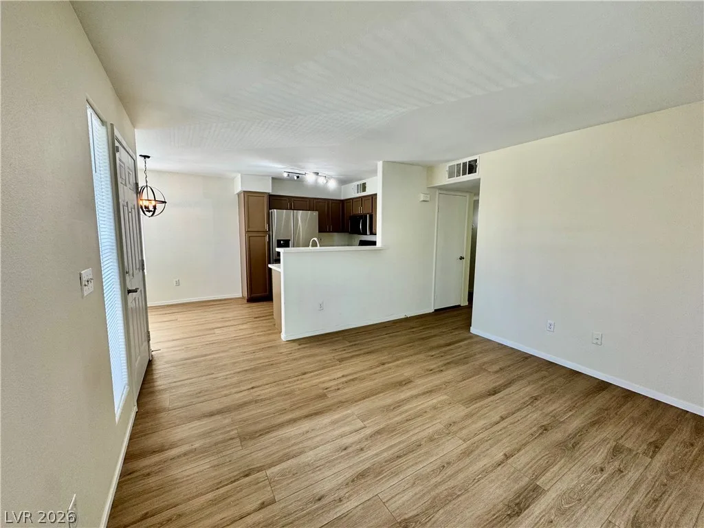 3060 Casey Drive 204 — photo 5