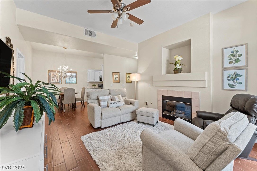 700 Carnegie Street 812 — photo 1