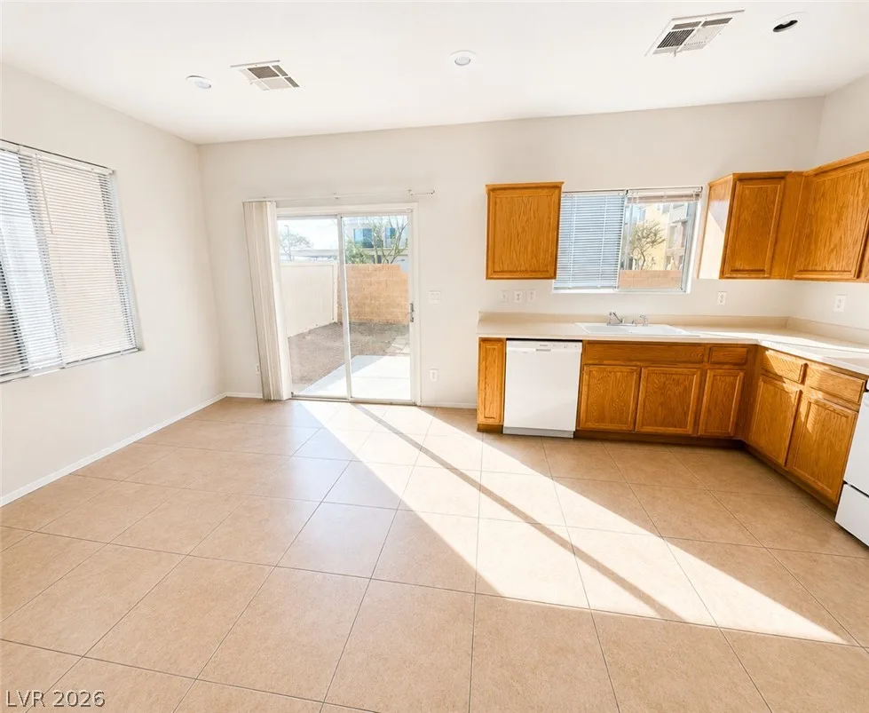 6247 Barton Manor Street — photo 4
