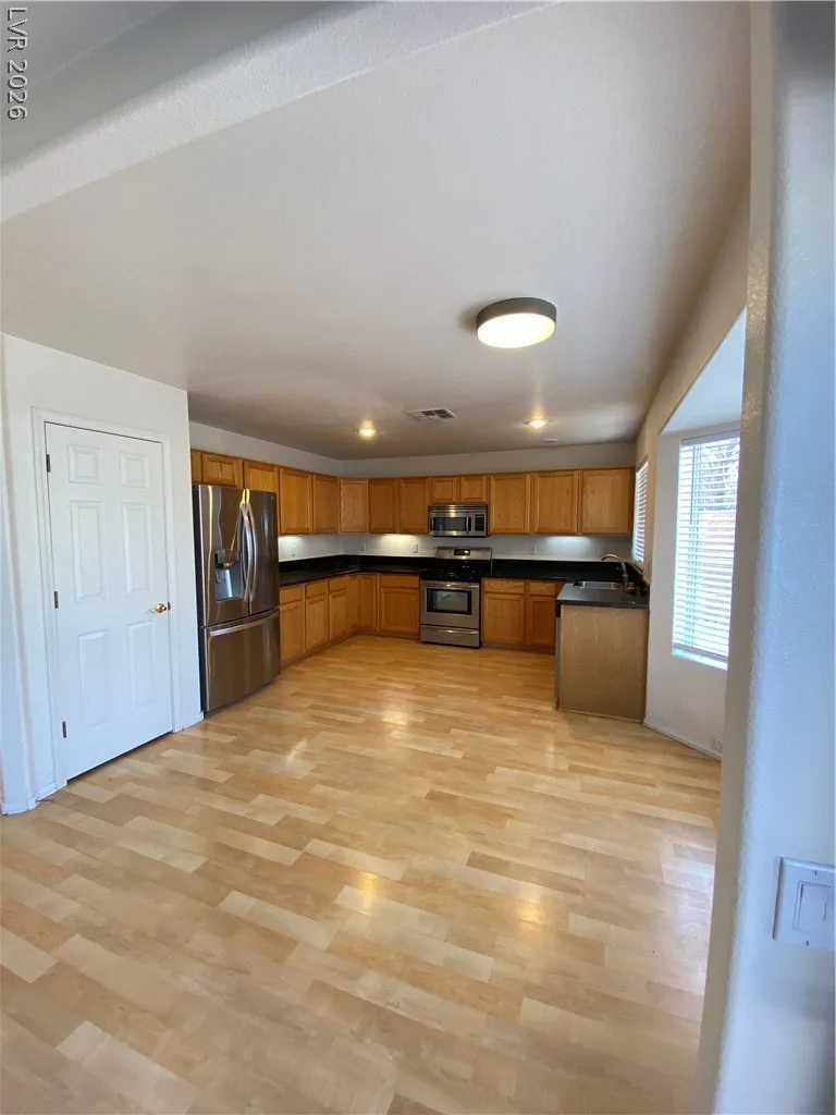 8328 Sea Glen Drive — photo 5