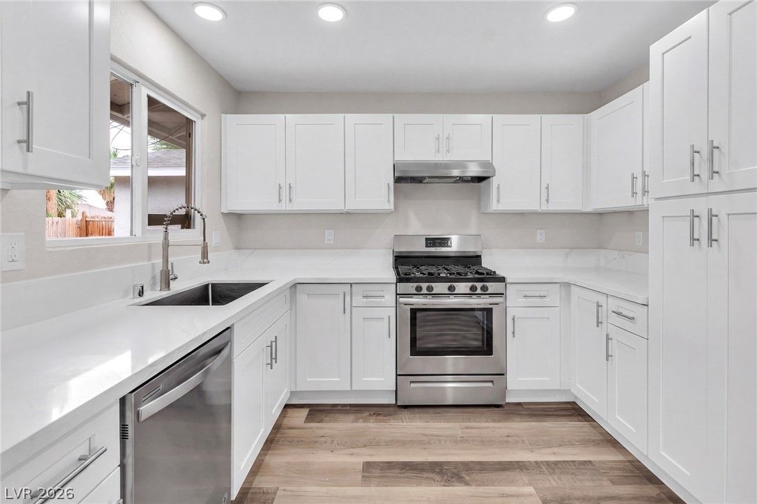 4424 Ash Avenue — photo 2