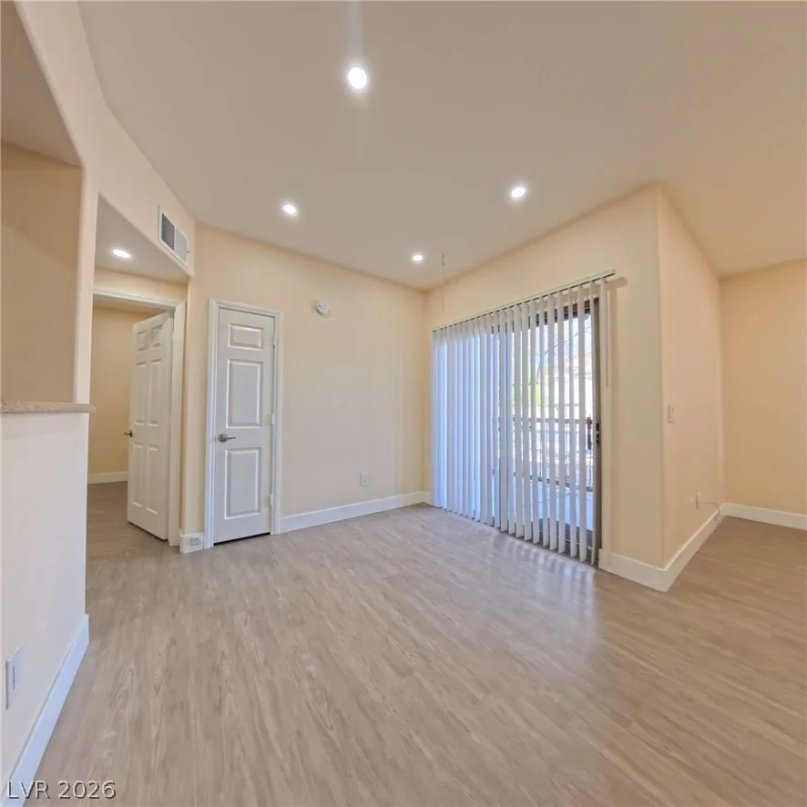 8000 Badura Avenue 1092 — photo 4