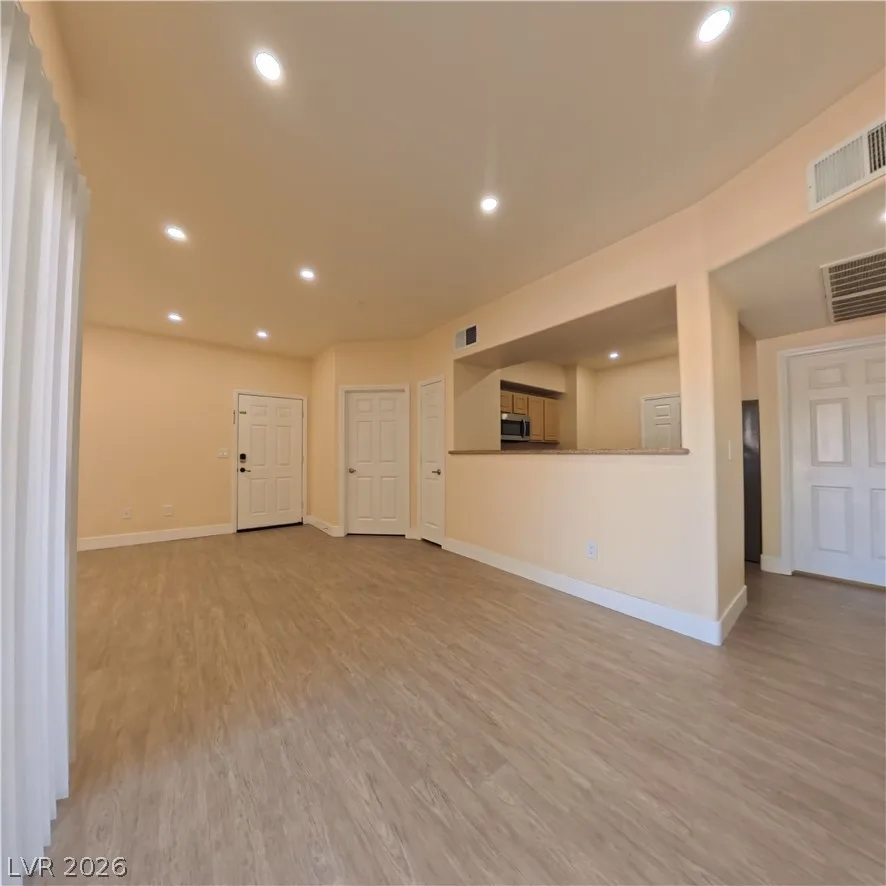 8000 Badura Avenue 1092 — photo 5